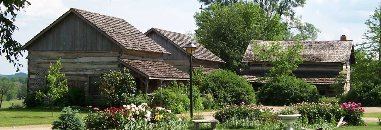 galena-il-vacation-rentals-log-cabins