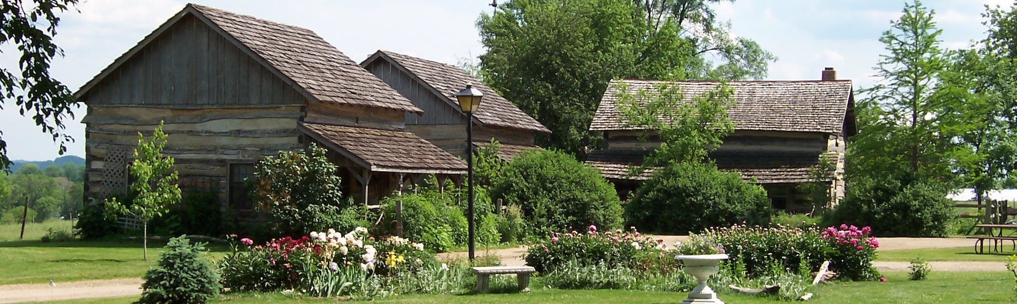 Log-Cabin-Guest-House-Ga